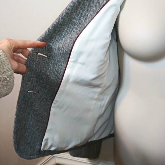 Banana Republic New Without Tag Dark Gray & White Herringbone Wool Blend Blazer - Picture 9 of 13